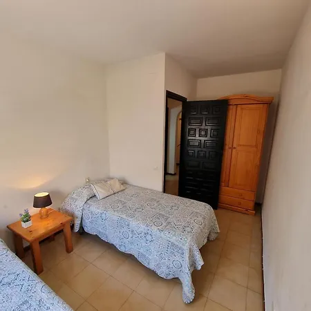 Acogedor A 50m De La Playa Con Terraza - Hisp-236-124